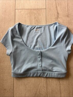 ALO SZ SMALL BABY BLUE CROP RIBBED TOP PERFECT CONDITION NEVER WORN